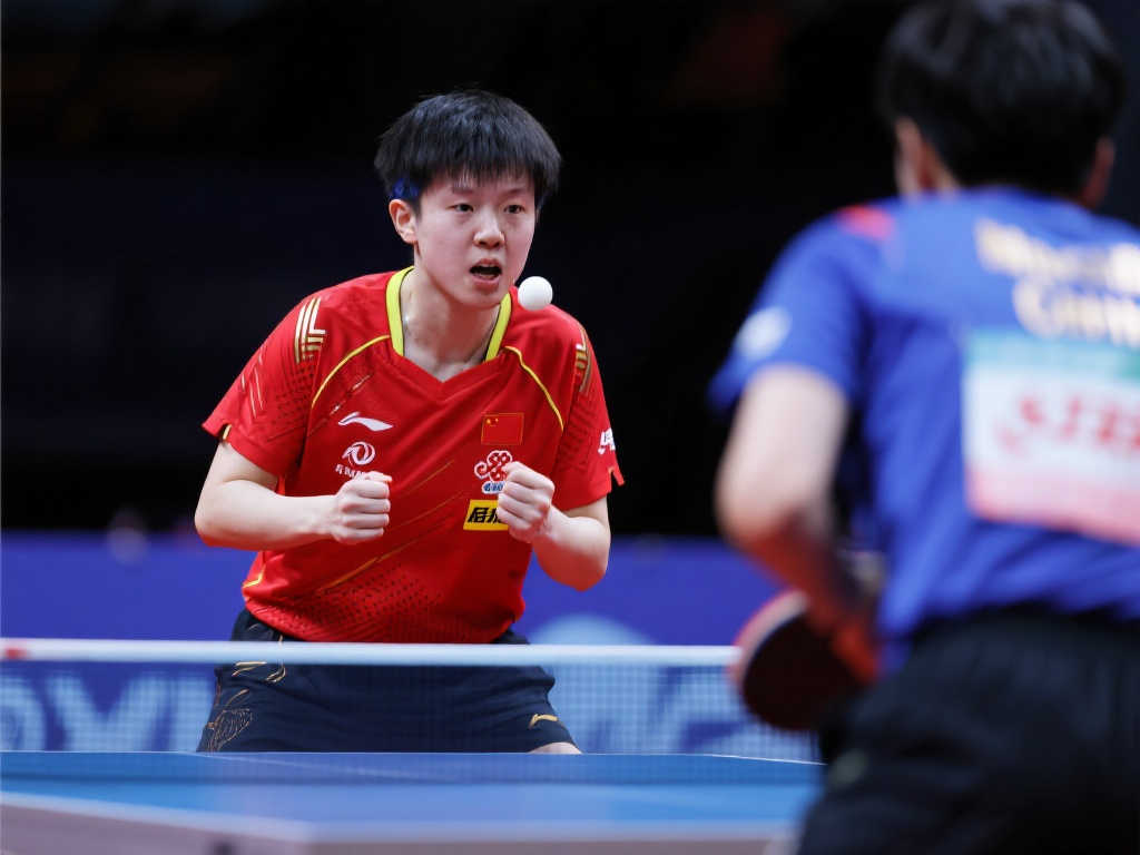 界的瞩目 界的瞩目